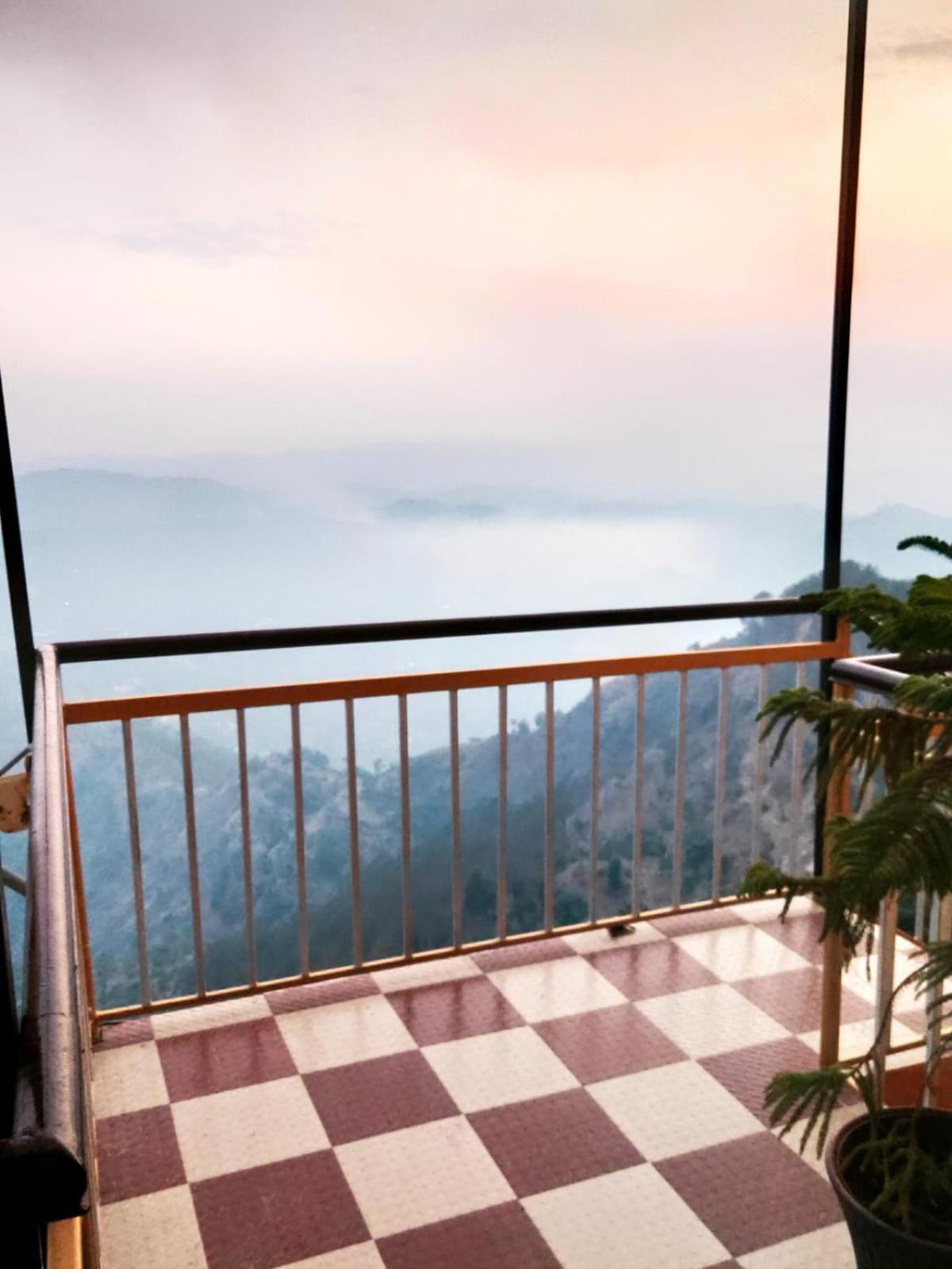 Thakur Apartment Σίμλα Εξωτερικό φωτογραφία